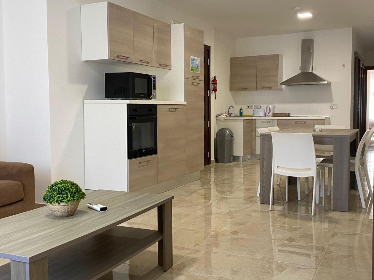 Sunrise Court Apartment Марсаскала Екстериор снимка