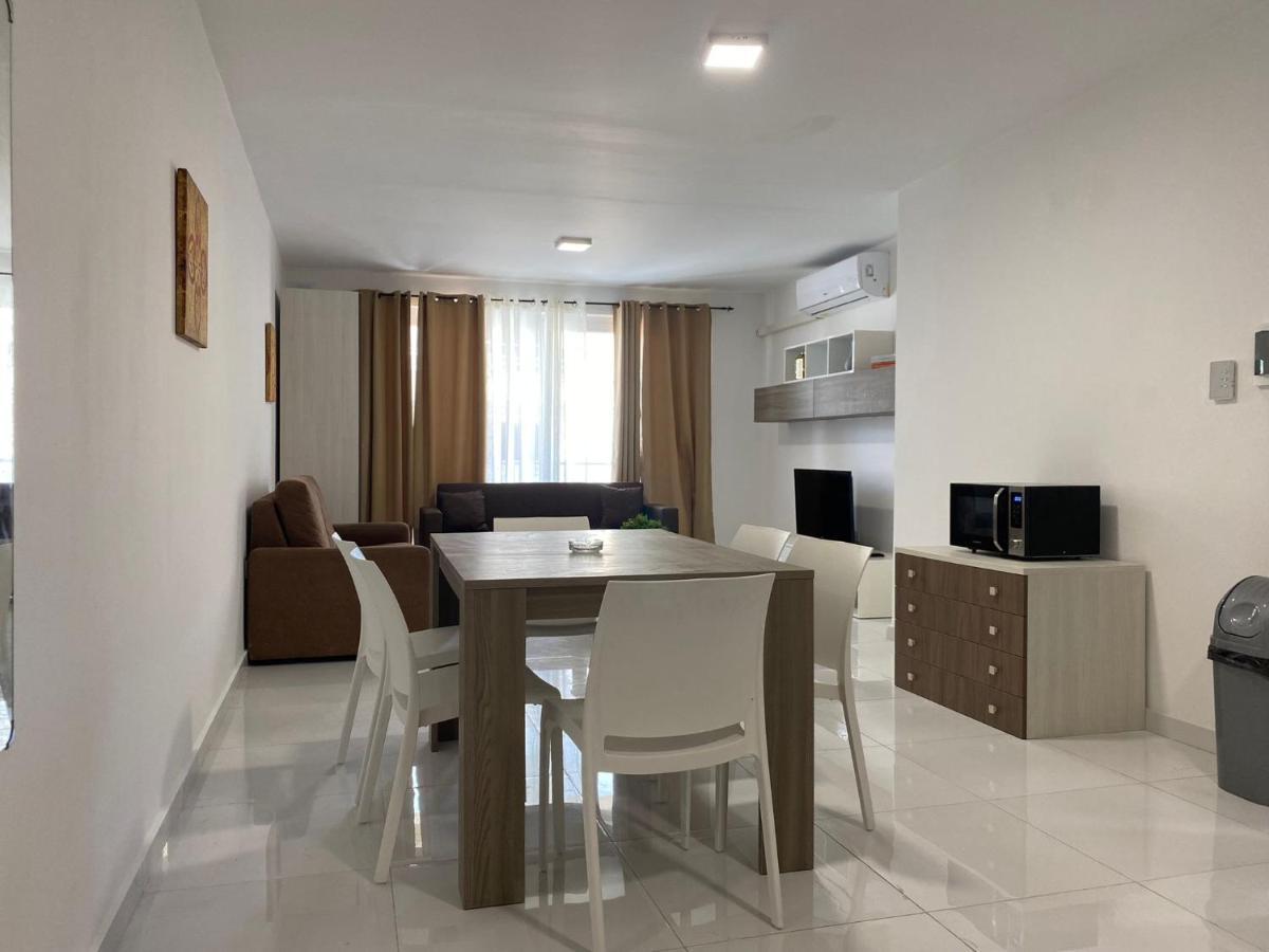 Sunrise Court Apartment Марсаскала Екстериор снимка