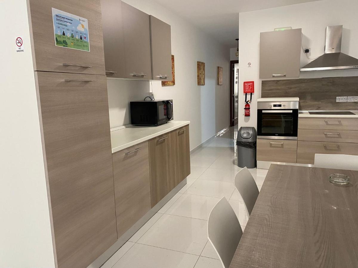 Sunrise Court Apartment Марсаскала Екстериор снимка