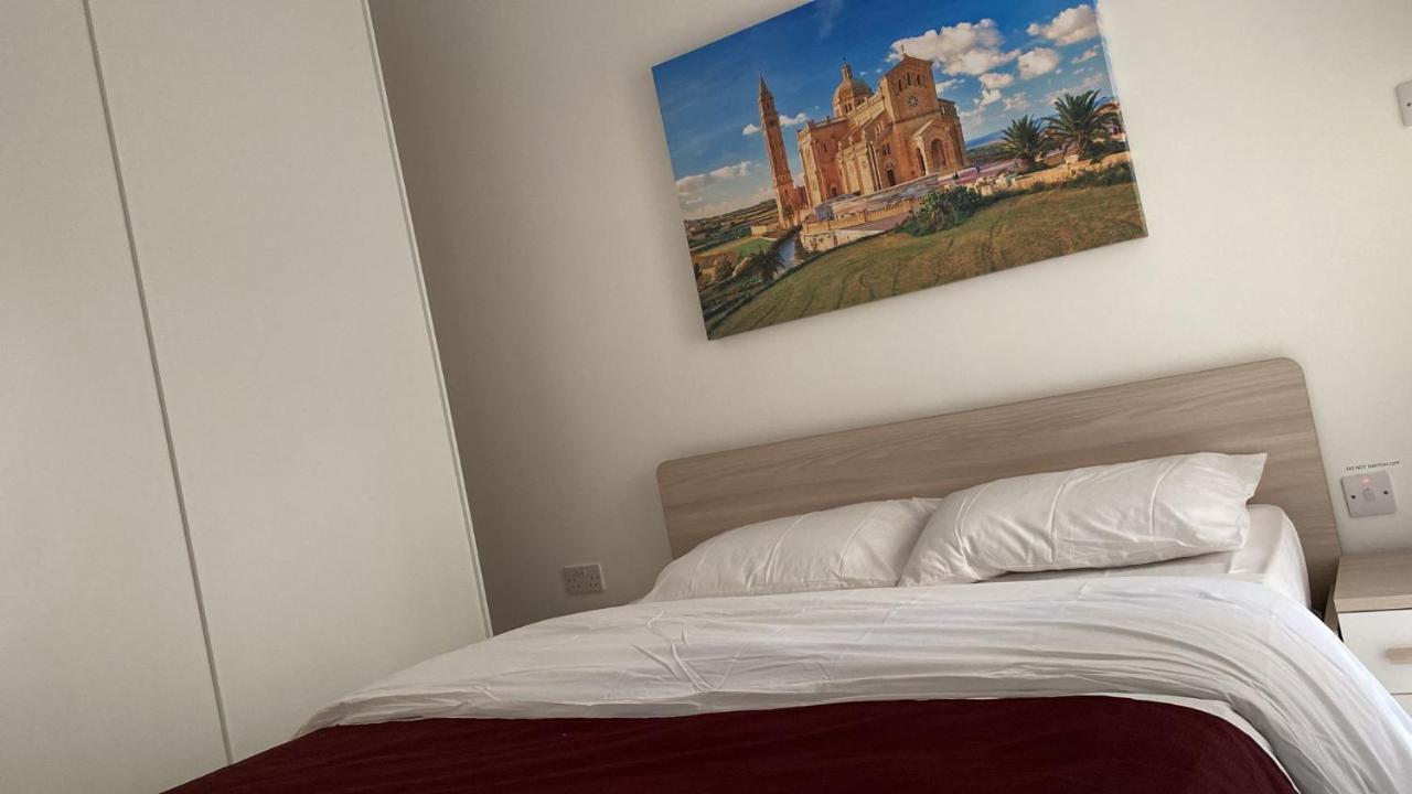Sunrise Court Apartment Марсаскала Екстериор снимка